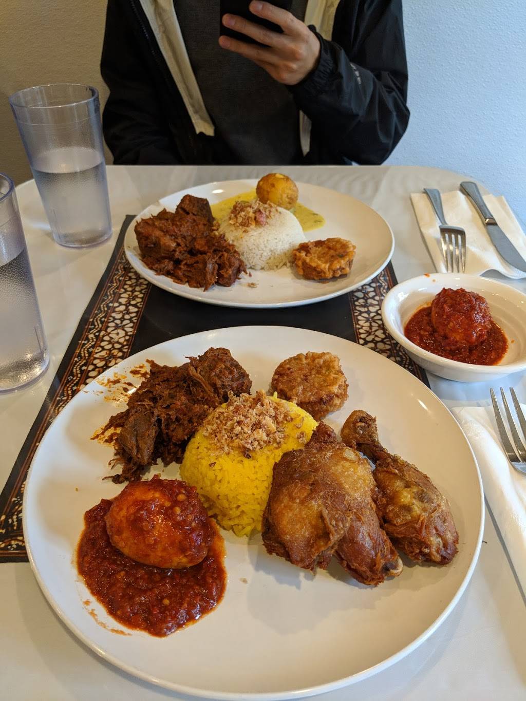 Indo Cafe | restaurant | 14443-C Big Basin Way, Saratoga, CA 95070, USA | 4087411514 OR +1 408-741-1514