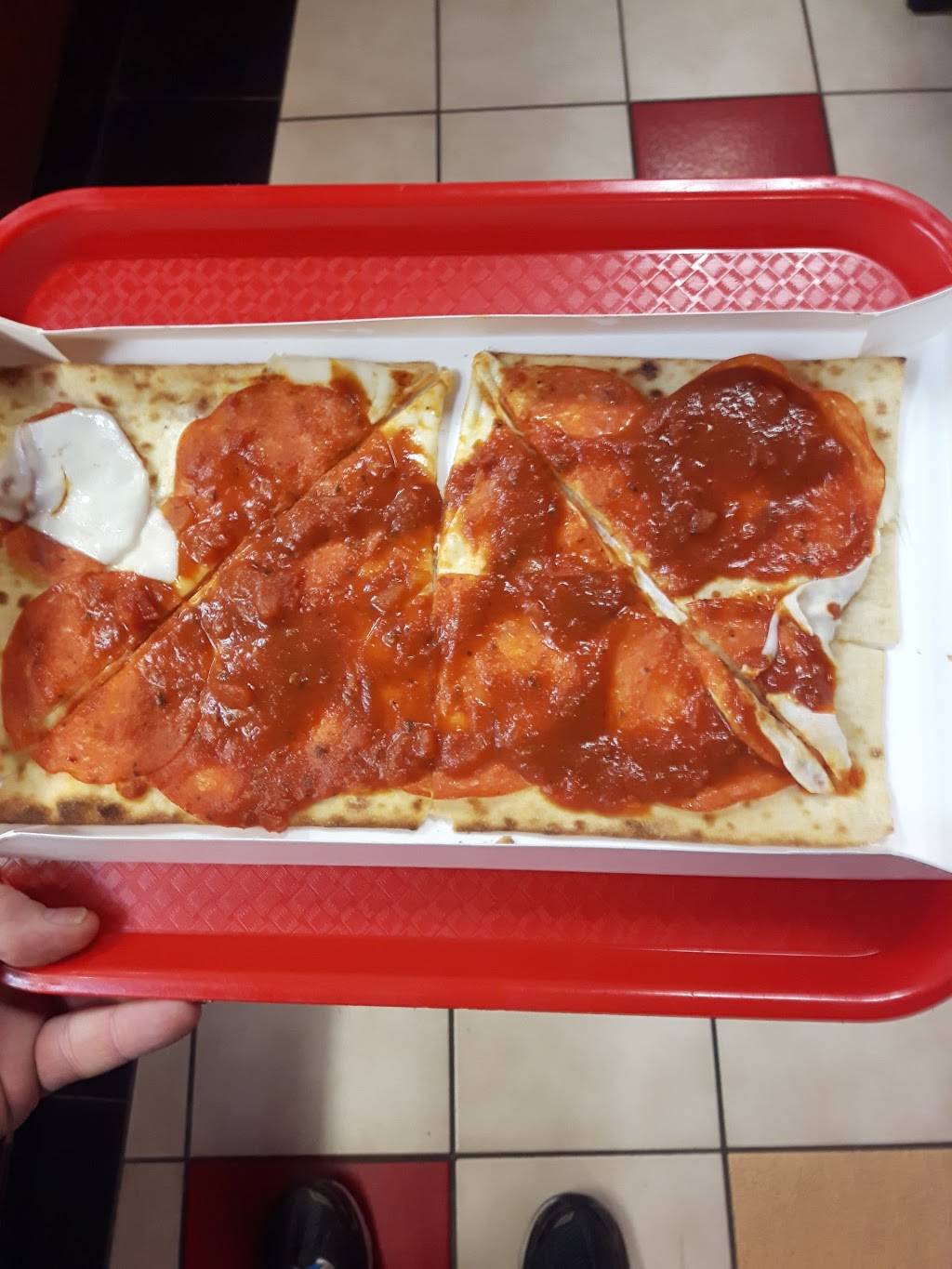 Quiznos | restaurant | 210 Glendale Ave, St. Catharines, ON L2T 3Y6, Canada | 9056826111 OR +1 905-682-6111