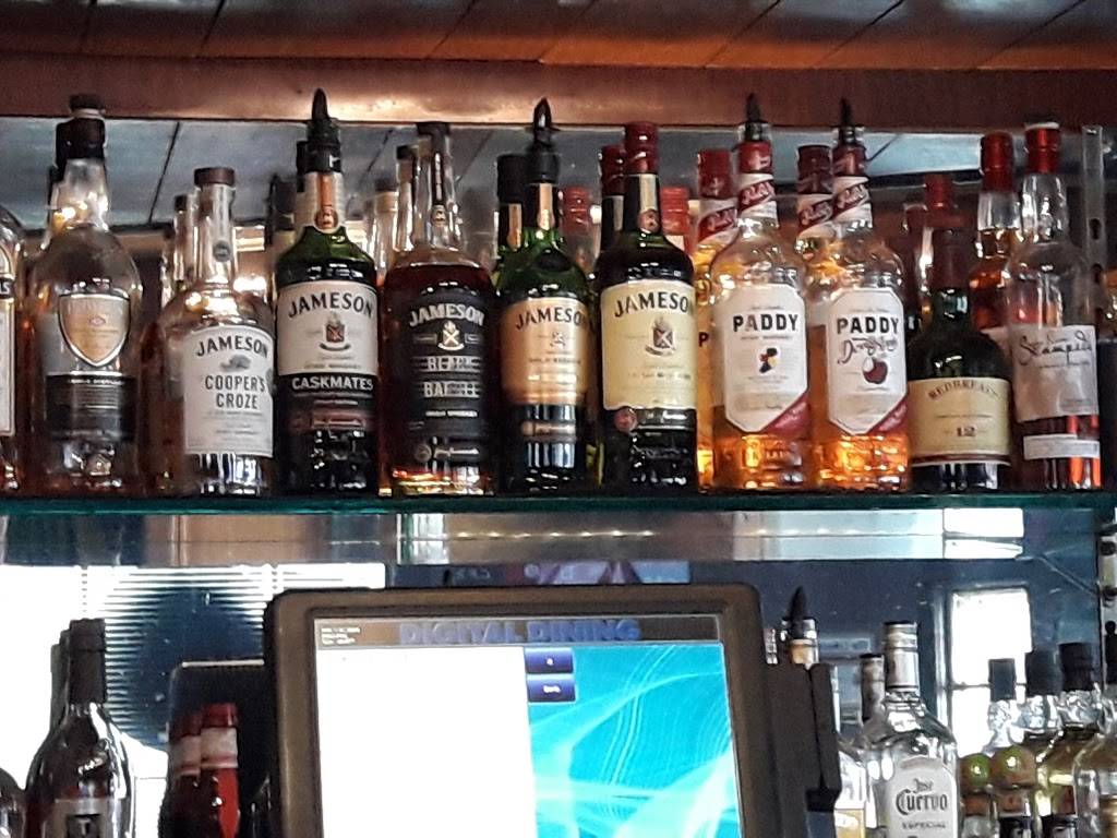 Shanahans Pub & Grill | restaurant | 209 W McLoughlin Blvd, Vancouver, WA 98660, USA | 3607351440 OR +1 360-735-1440