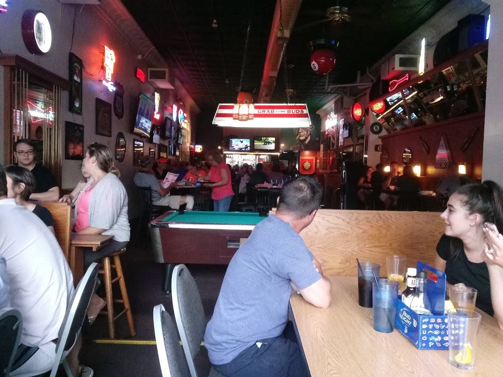 Becketts Burger Bar | restaurant | 146 N Main St, Bowling Green, OH 43402, USA | 4193527800 OR +1 419-352-7800