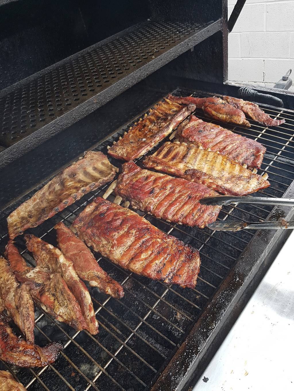 Legacy BBQ | restaurant | 1448, 12310 Superior Ave, Cleveland, OH 44106, USA | 2168517788 OR +1 216-851-7788