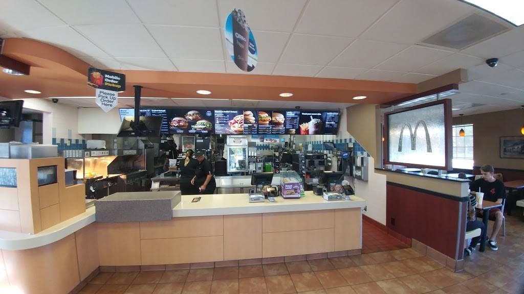McDonalds | cafe | 88 Lake Blvd, Redding, CA 96003, USA | 5302443979 OR +1 530-244-3979