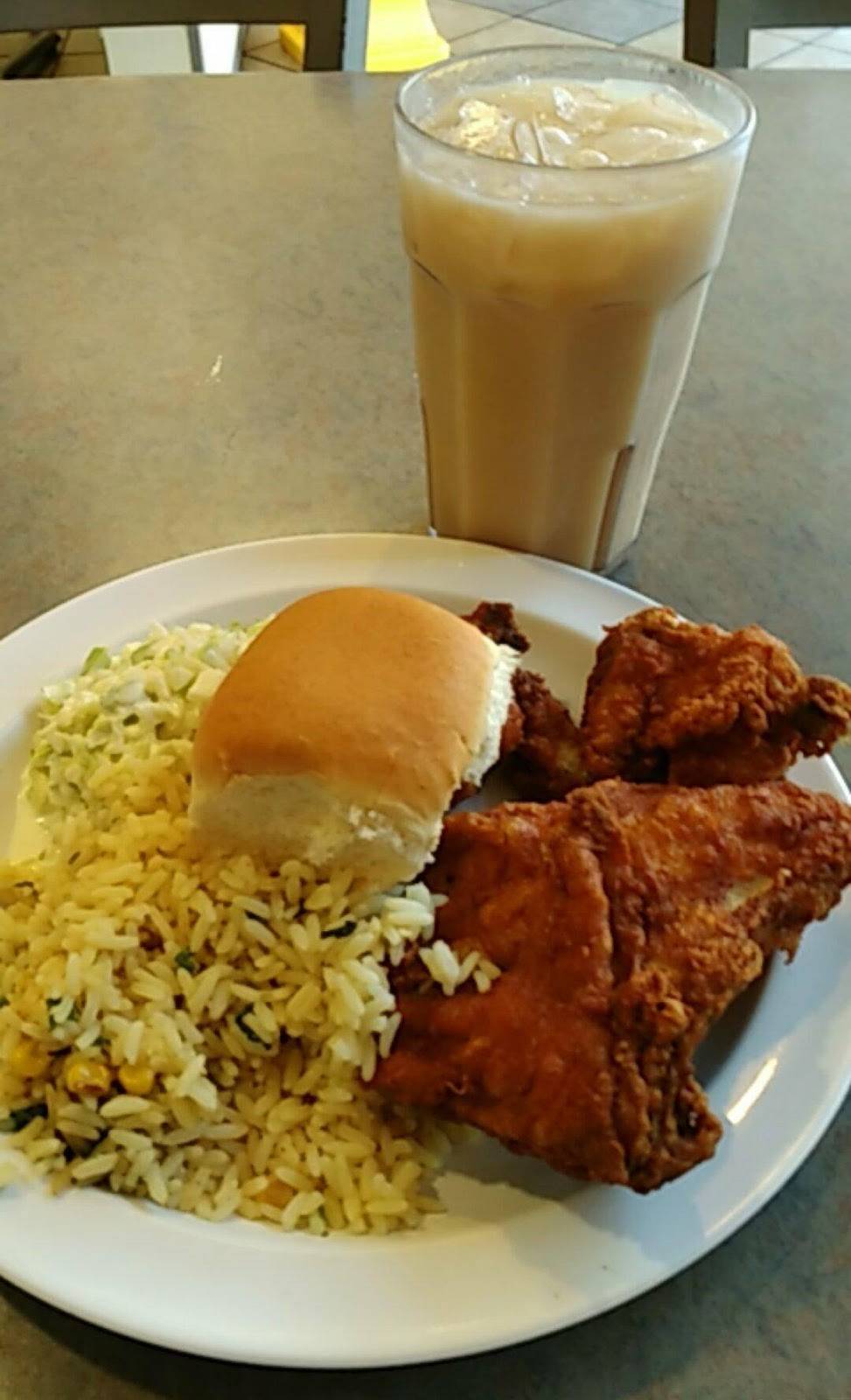 Pollo Campero | meal takeaway | 2116 W 7th St, Los Angeles, CA 90057, USA | 8332267376 OR +1 833-226-7376