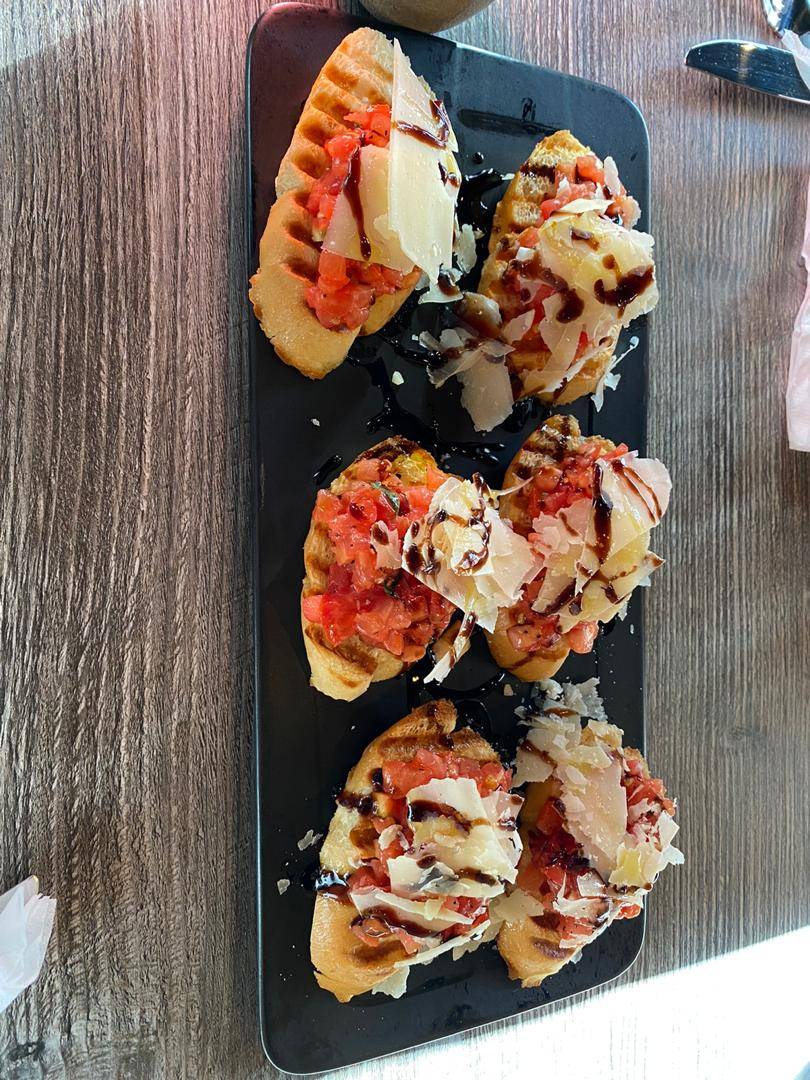 Pizza Nostra Chicago | restaurant | 2411 N Clark St, Chicago, IL 60614, USA | 7736977987 OR +1 773-697-7987