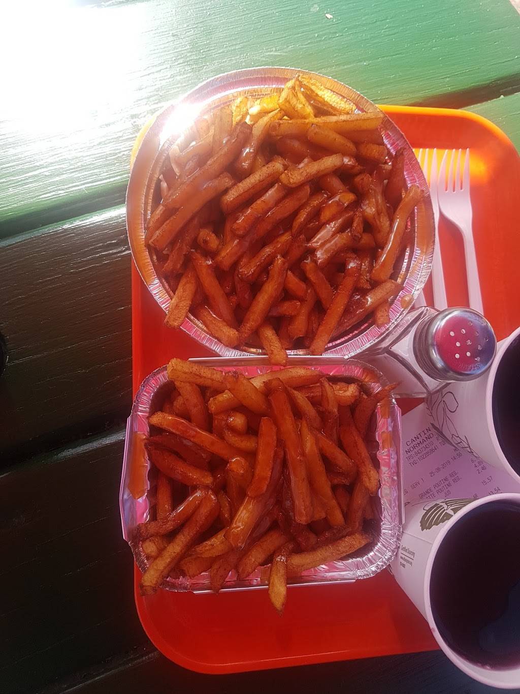 Cantine Normandin | restaurant | 1100 Avenue de lUnion, Saint-Césaire, QC J0L 1T0, Canada | 4504693988 OR +1 450-469-3988