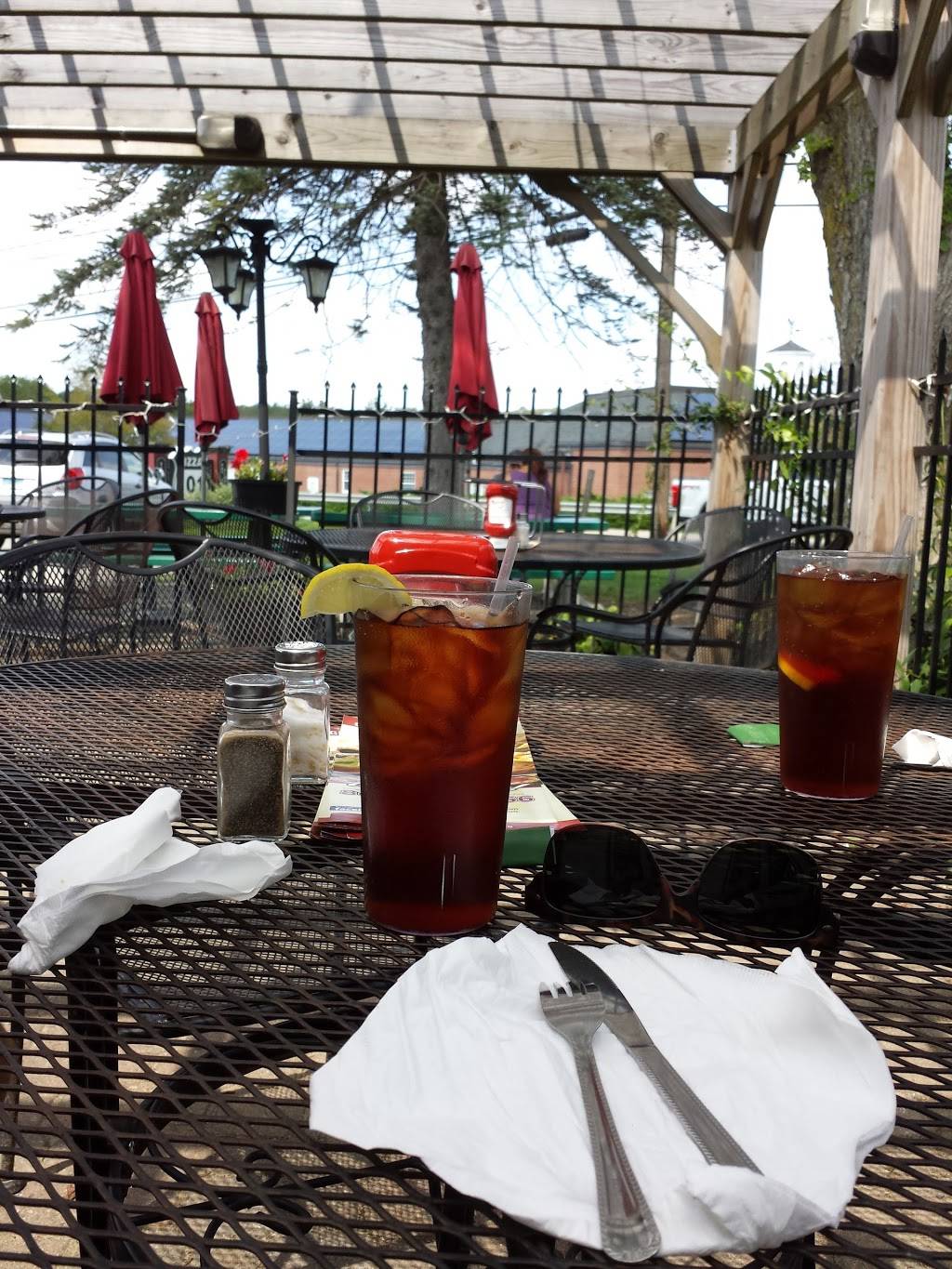 Pizzaria 101 & Family Restaurant | restaurant | 16 Mashamoquet Rd # A, Pomfret Center, CT 06259, USA | 8609285566 OR +1 860-928-5566