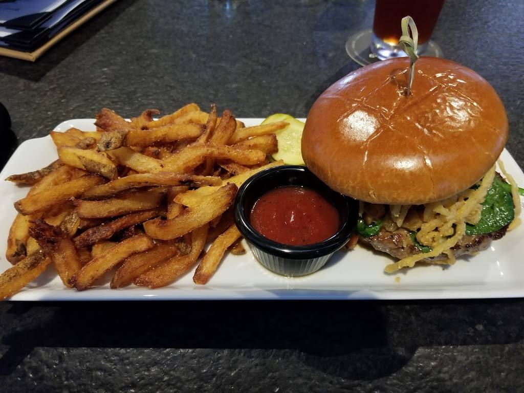 Bru Burger Bar - Noblesville | restaurant | 350 Westfield Rd ste 100, Noblesville, IN 46060, USA | 3177642510 OR +1 317-764-2510