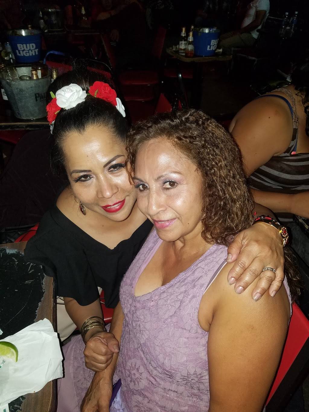 El Carnaval | restaurant | 2026 W 5th St, Santa Ana, CA 92703, USA | 7146480668 OR +1 714-648-0668