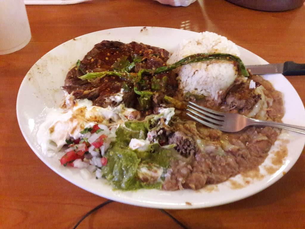 Panchos | restaurant | 16427 Victor St, Victorville, CA 92395, USA | 7608433336 OR +1 760-843-3336