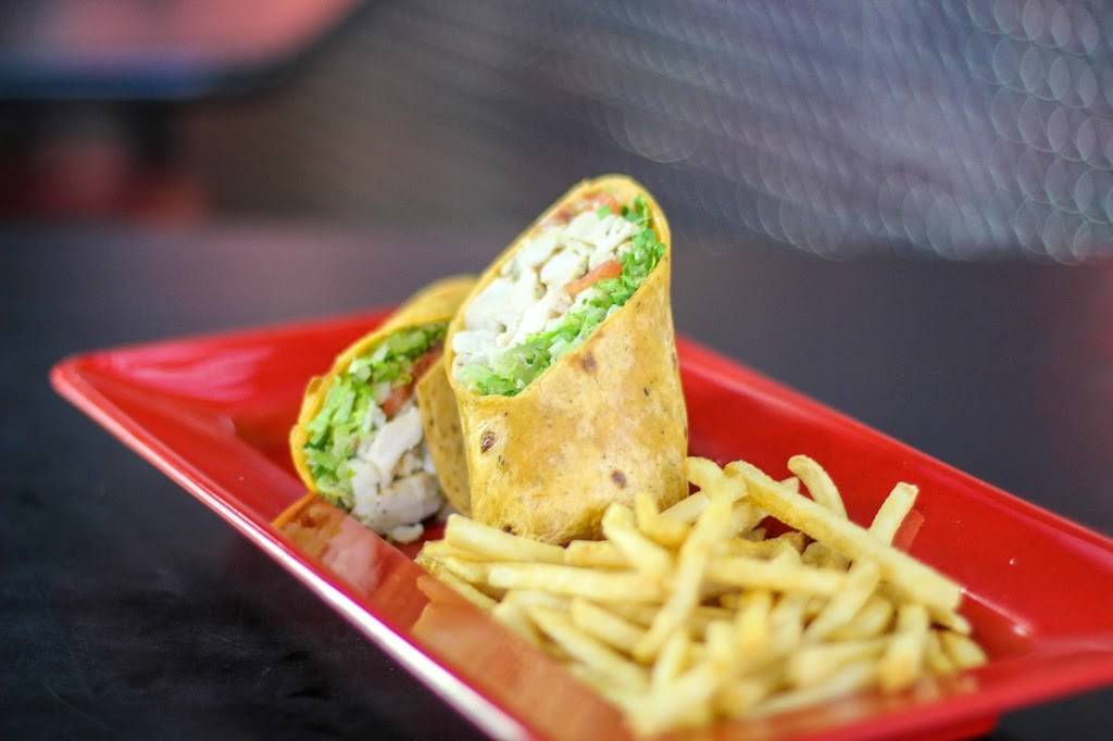 Center Court Pizza & Brew | meal takeaway | 2111 W Parkwood Ave #117, Friendswood, TX 77546, USA | 8324819234 OR +1 832-481-9234