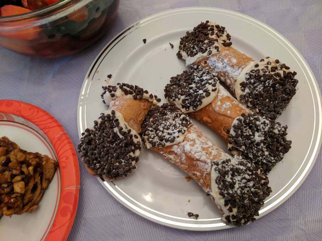 JD McGillicuddys | restaurant | 211 E 2nd St, Essington, PA 19029, USA | 6105219860 OR +1 610-521-9860