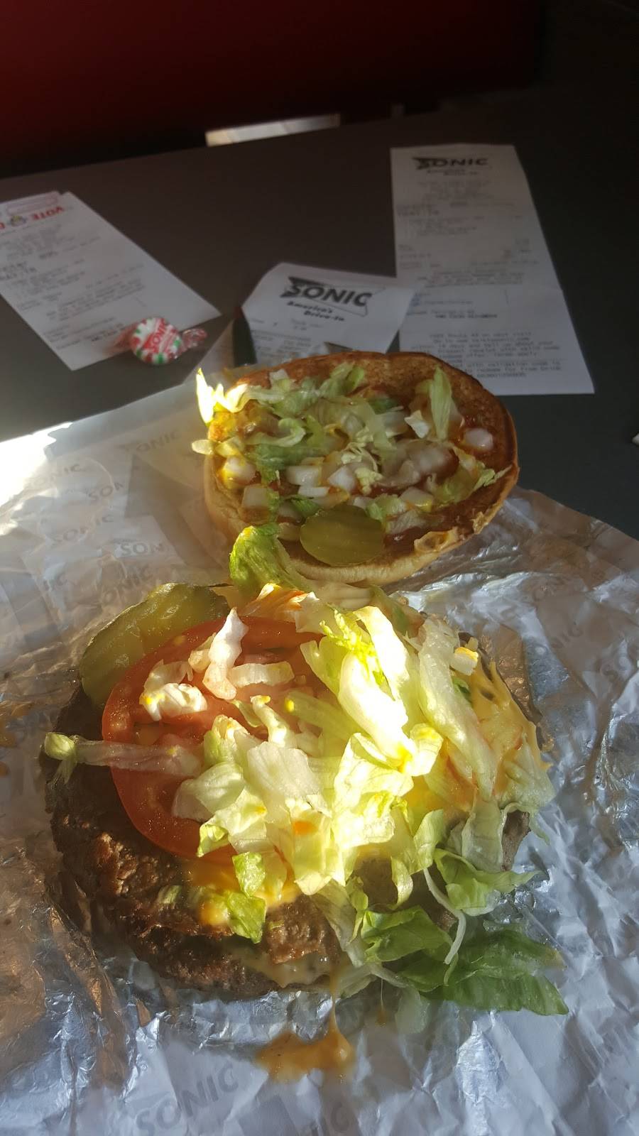 Sonic Drive-In | restaurant | 1115 W Lincoln Hwy, DeKalb, IL 60115, USA | 8159010934 OR +1 815-901-0934