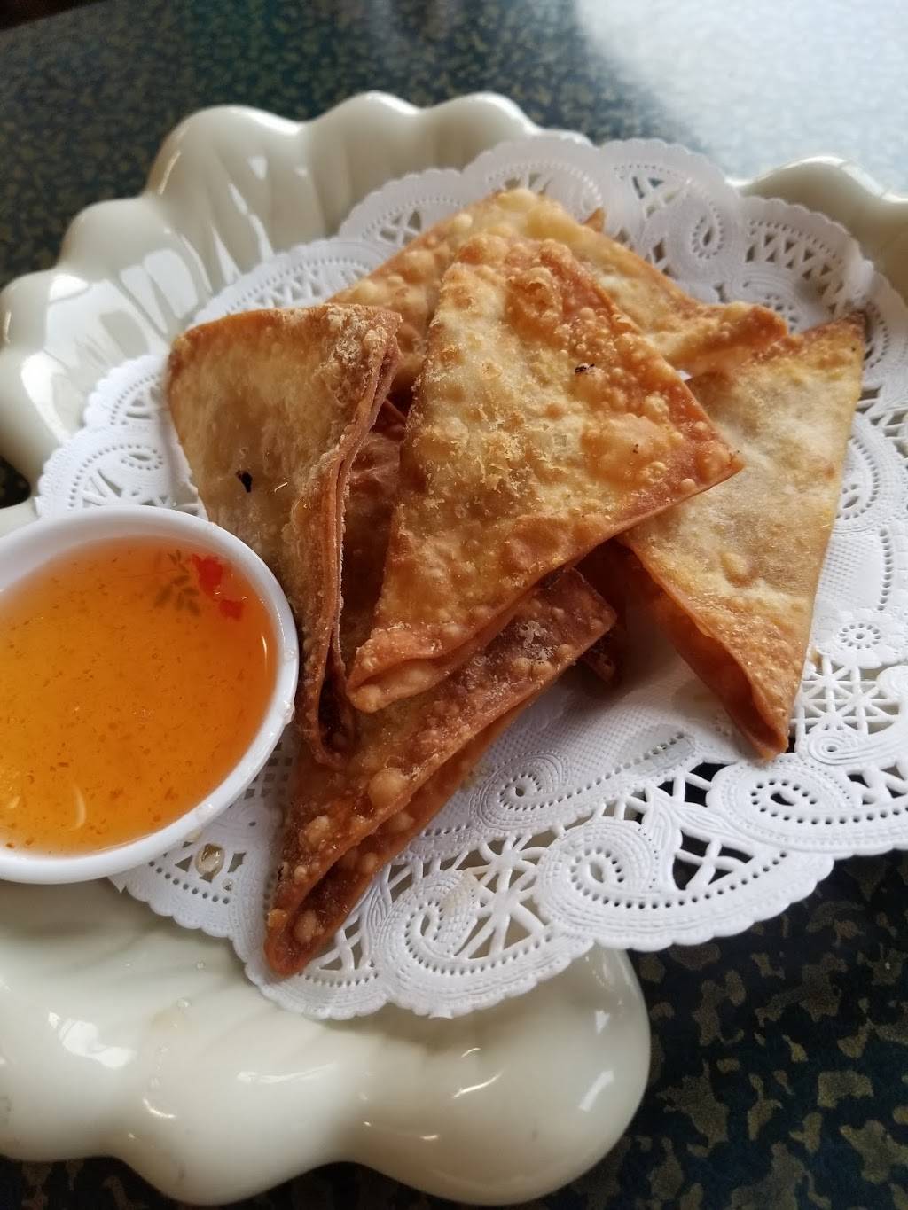 Luck Thai PJ Cuisine | restaurant | 1924 W Olympic Blvd, Los Angeles, CA 90006, USA | 2133860050 OR +1 213-386-0050