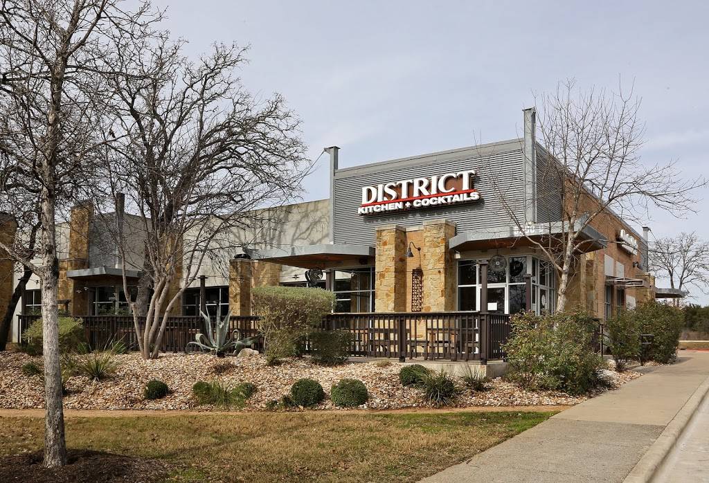 District Kitchen + Cocktails | restaurant | 5900 W Slaughter Ln D, Austin, TX 78749, USA | 5123518436 OR +1 512-351-8436