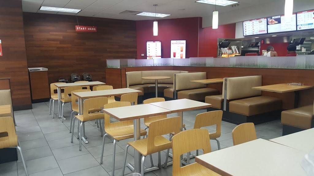 Wendys | restaurant | 12011 Southern Blvd, Loxahatchee, FL 33470, USA | 5617845052 OR +1 561-784-5052