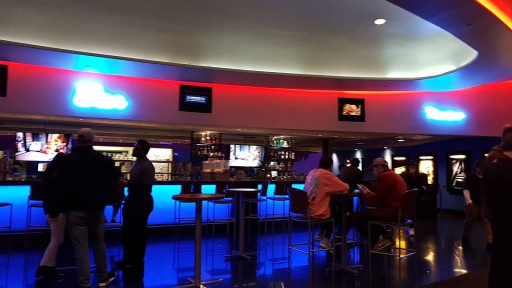 Studio Movie Grill Lewisville | restaurant | 1600 S Stemmons Fwy, Lewisville, TX 75067, USA | 4694058524 OR +1 469-405-8524