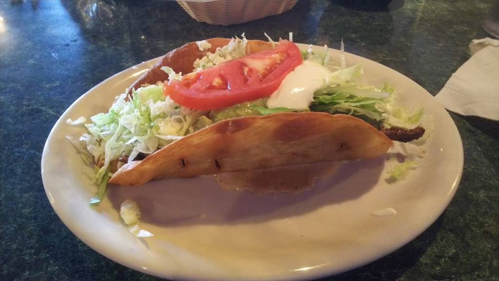 El Azteca | restaurant | 121 Main St, Portland, TN 37148, USA | 6153250095 OR +1 615-325-0095