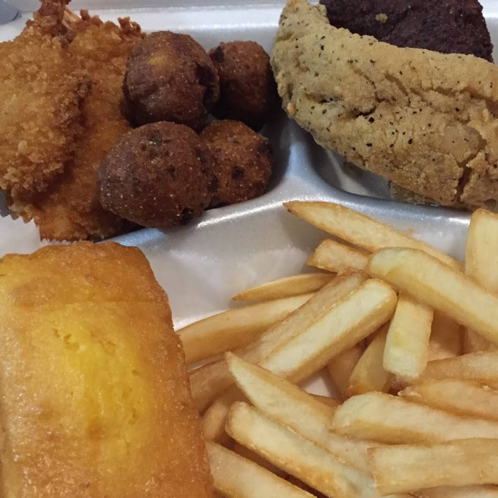 Sandy Dent Seafood | restaurant | 6330A Morris Rd, Spotsylvania Courthouse, VA 22551, USA | 5714222582 OR +1 571-422-2582