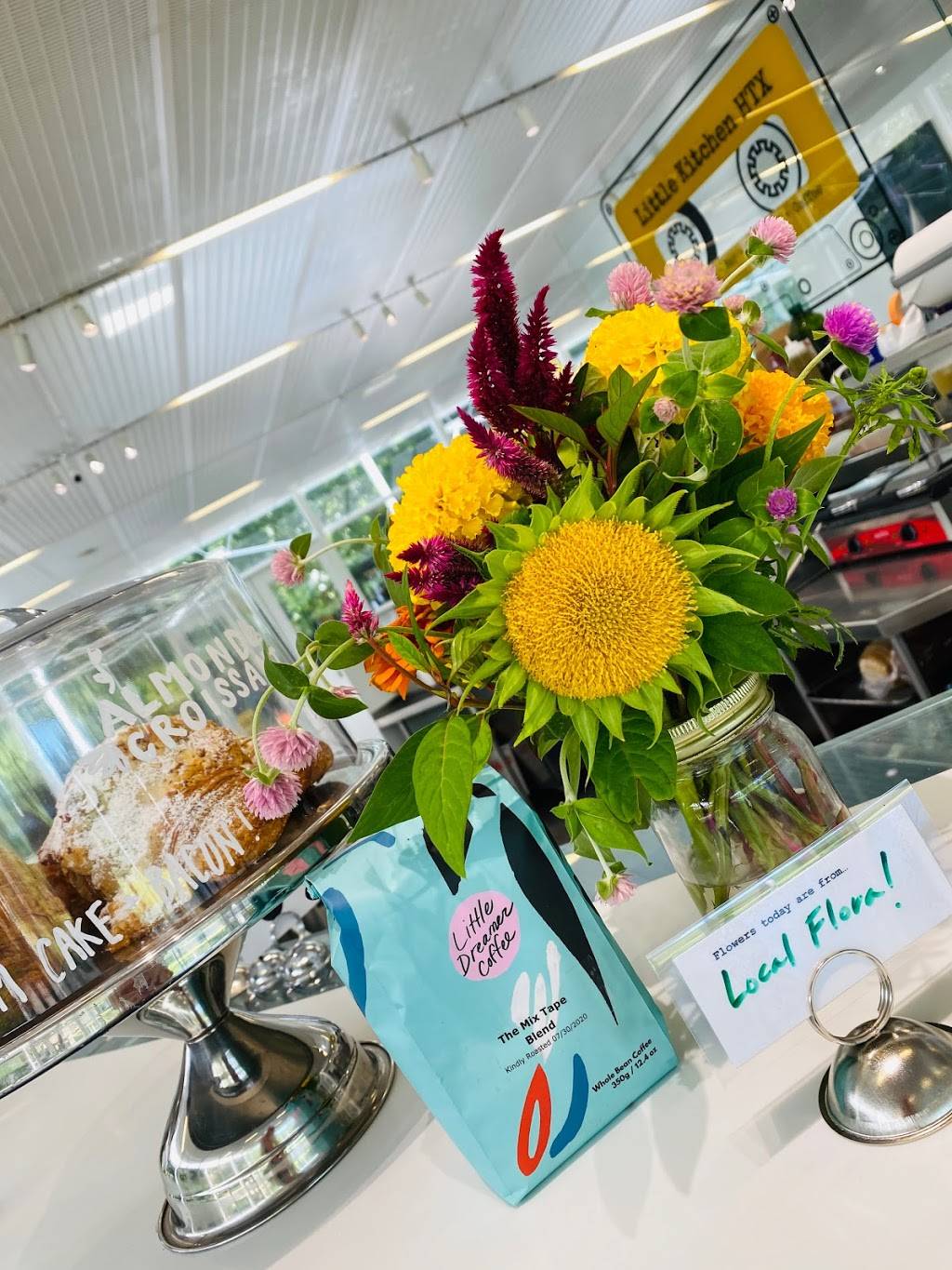 Little Kitchen HTX Brochstein Pavilion | restaurant | 6100 Main Street MS 750, Raymond and Susan Brochstein Pavilion, Houston, TX 77005, USA | 7133482279 OR +1 713-348-2279