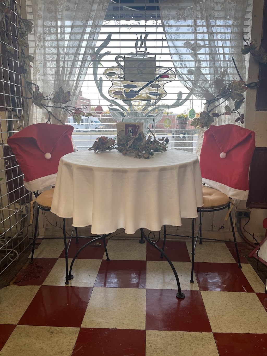 Josephine Art Center | meal takeaway | 126 N Prairie St, Union Springs, AL 36089, USA | 3347030098 OR +1 334-703-0098