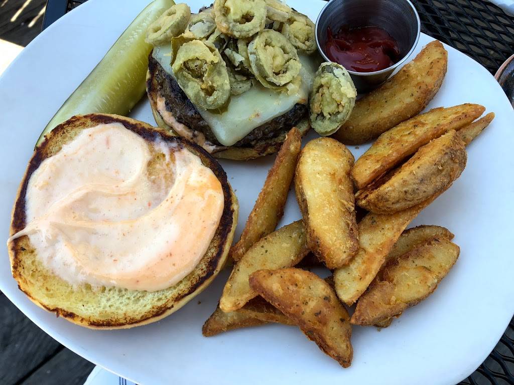 Joes American Bar & Grill | restaurant | 100 Atlantic Ave, Boston, MA 02110, USA | 6173678700 OR +1 617-367-8700