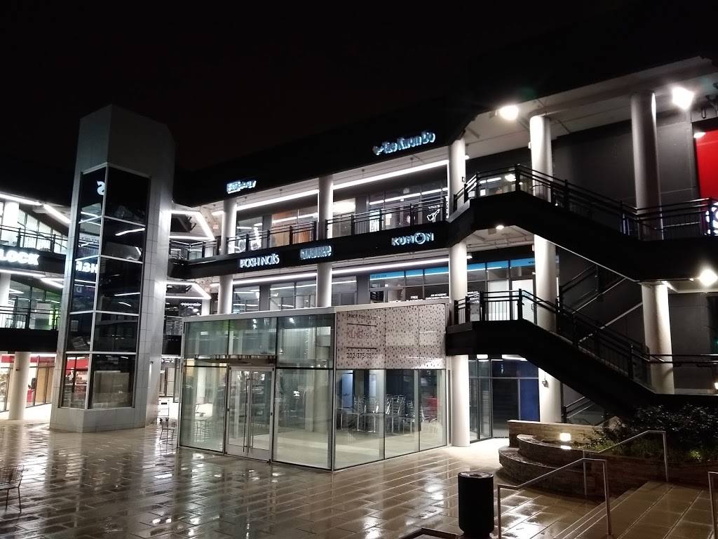 Shops of Wisconsin | restaurant | 6831 Wisconsin Ave, Chevy Chase, MD 20815, USA | 3019411241 OR +1 301-941-1241