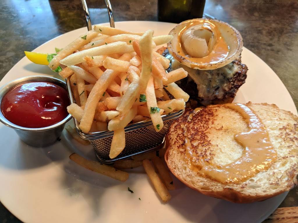 Brasswood Bar + Kitchen | restaurant | 3111 St Helena Hwy, St Helena, CA 94574, USA | 7073025101 OR +1 707-302-5101