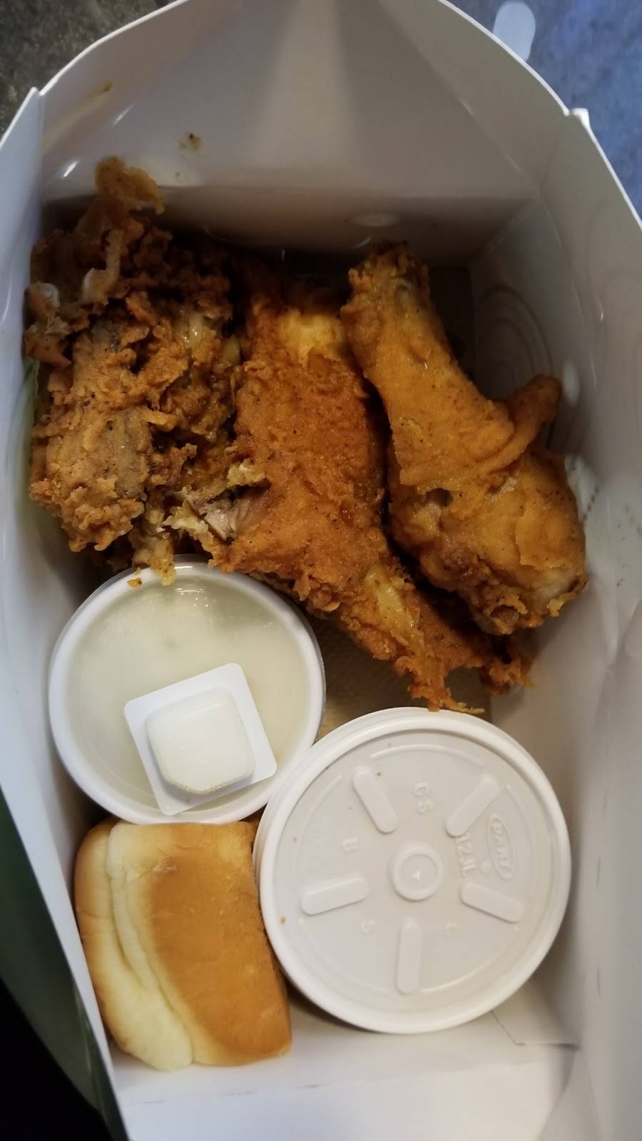 Marys Fabulous Chicken | restaurant | 3220 Packard St, Ann Arbor, MI 48108, USA | 7349715703 OR +1 734-971-5703