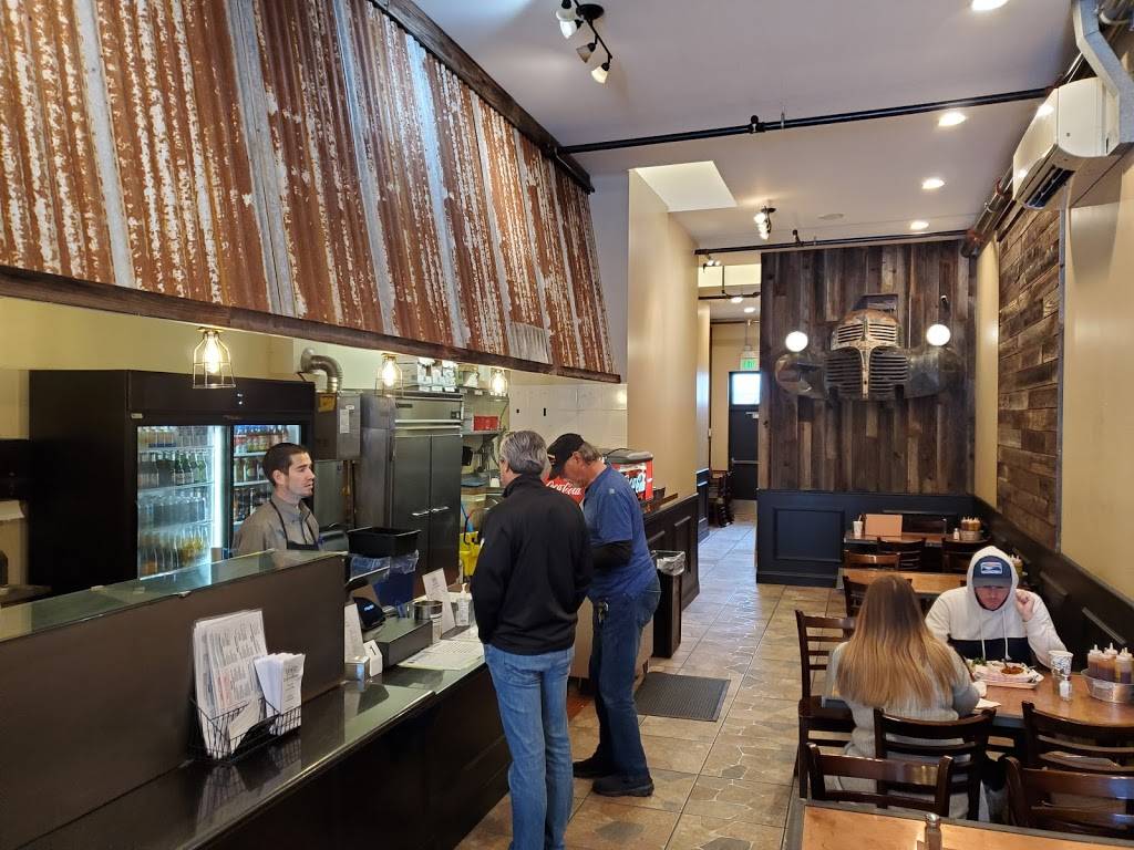 3 Pigs BBQ | restaurant | 11 S B St, San Mateo, CA 94401, USA | 6503896389 OR +1 650-389-6389