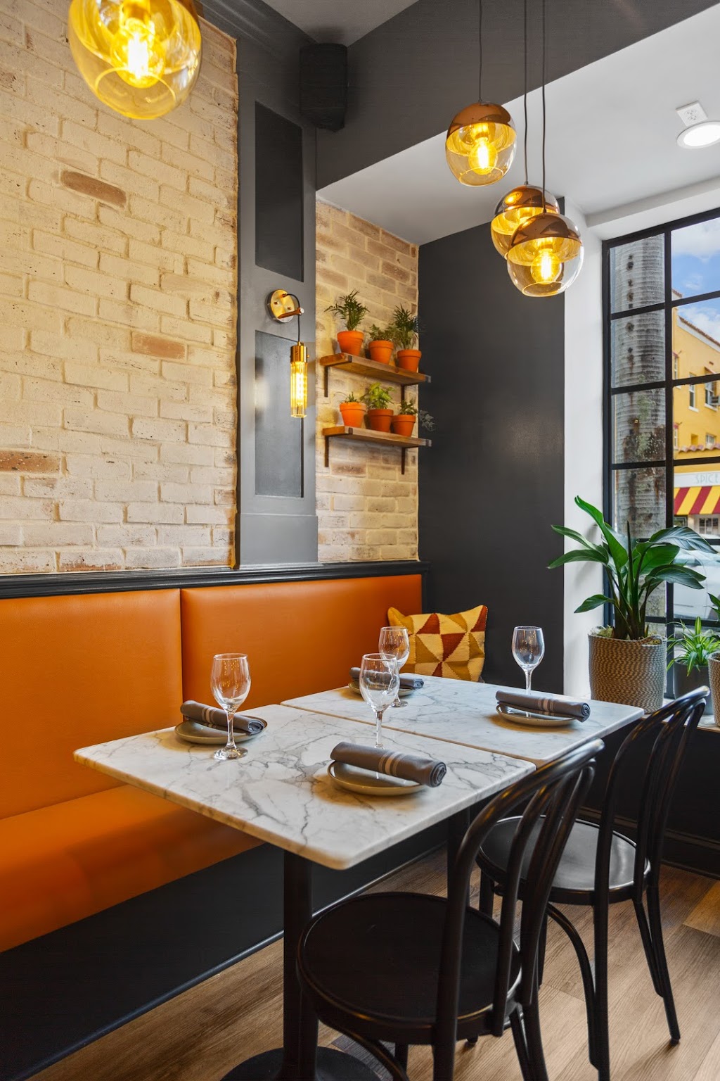 Amar Mediterranean Bistro | restaurant | 522 E Atlantic Ave, Delray Beach, FL 33483, USA | 5618655653 OR +1 561-865-5653