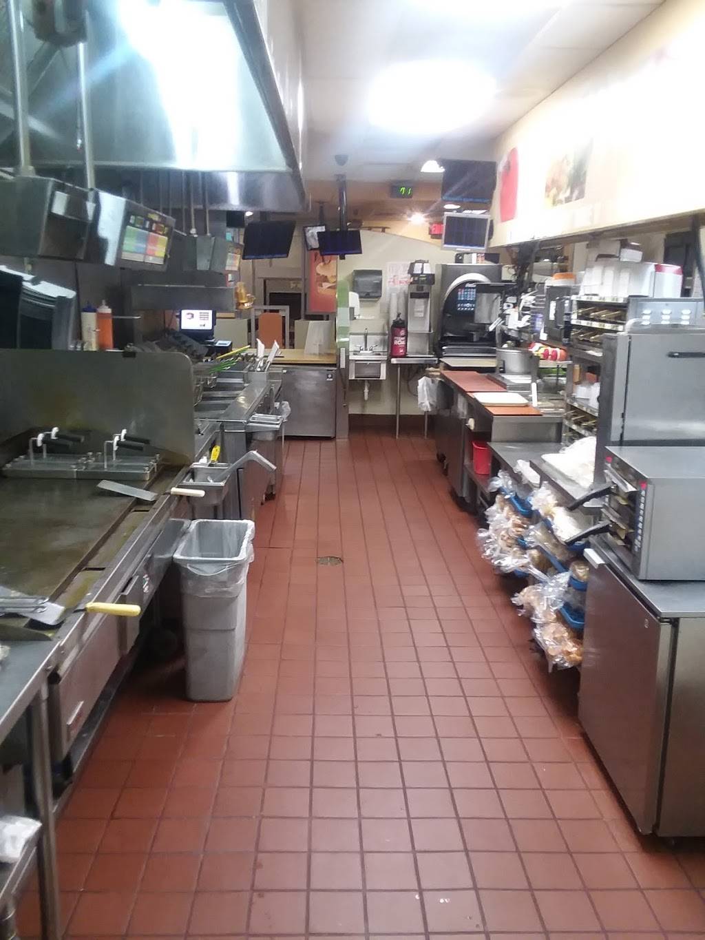 Jack in the Box | restaurant | 1665 W Fm 646 Rd, League City, TX 77573, USA | 2815341079 OR +1 281-534-1079