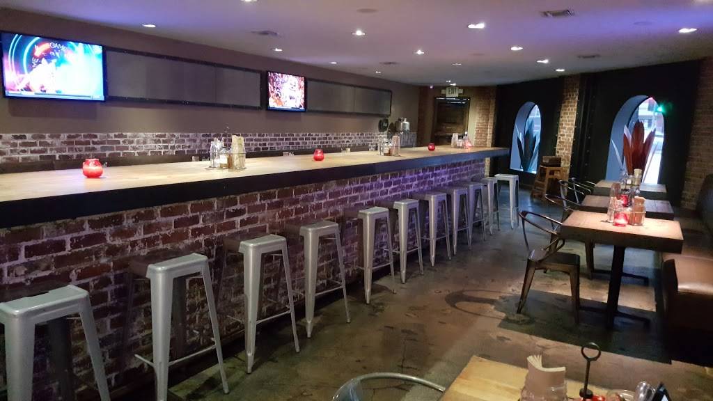 Diablo | restaurant | 3129 Sunset Blvd, Los Angeles, CA 90026, USA | 3236664666 OR +1 323-666-4666