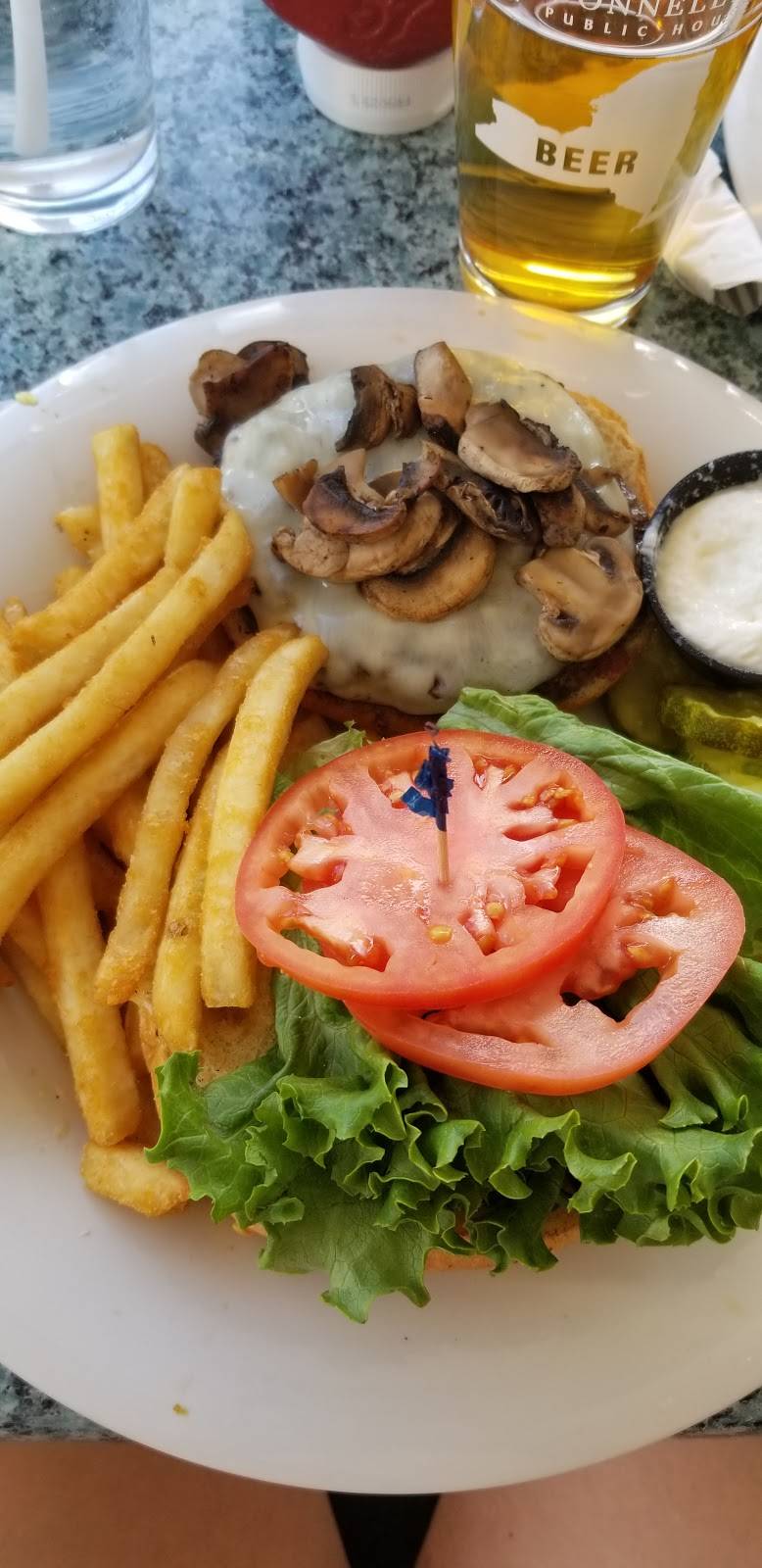 Donnellys Public House | restaurant | 1 Water St, Fairport, NY 14450, USA | 5853775450 OR +1 585-377-5450