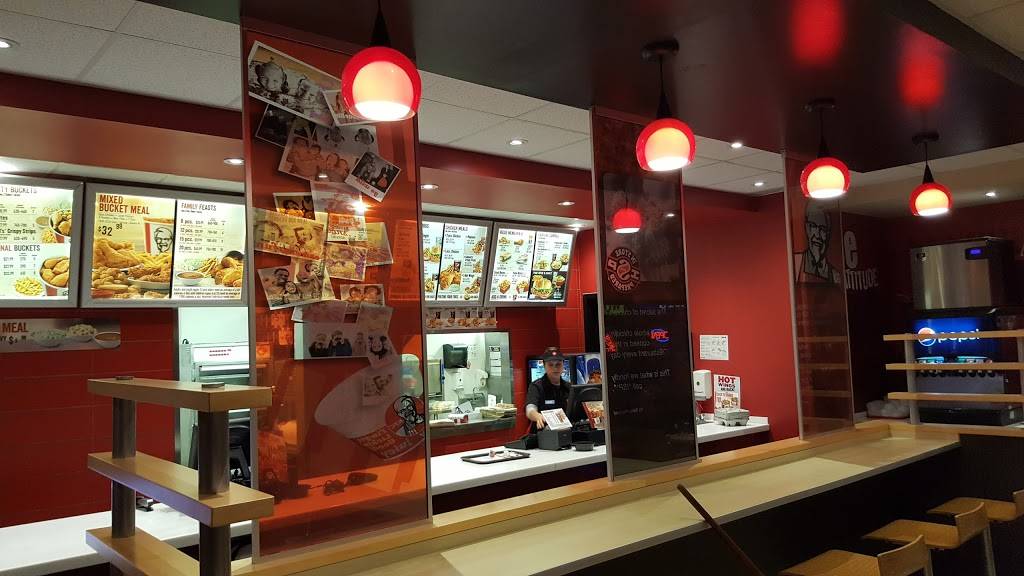 KFC | meal delivery | 156 The Queensway, Etobicoke, ON M8Y 1J2, Canada | 4162524601 OR +1 416-252-4601
