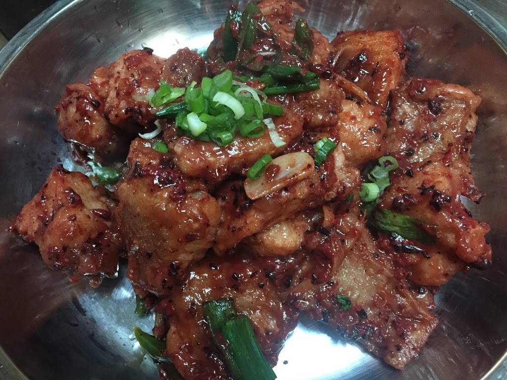 Little Town cafe | restaurant | 90-21 63rd Dr, Rego Park, NY 11374, USA | 7183975095 OR +1 718-397-5095