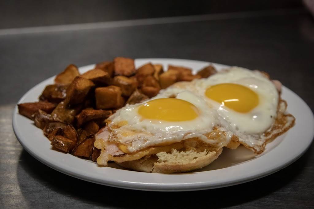 MJs Own Munchies | restaurant | 406 Lakeshore Rd, St. Catharines, ON L2R 7K6, Canada | 9056460031 OR +1 905-646-0031