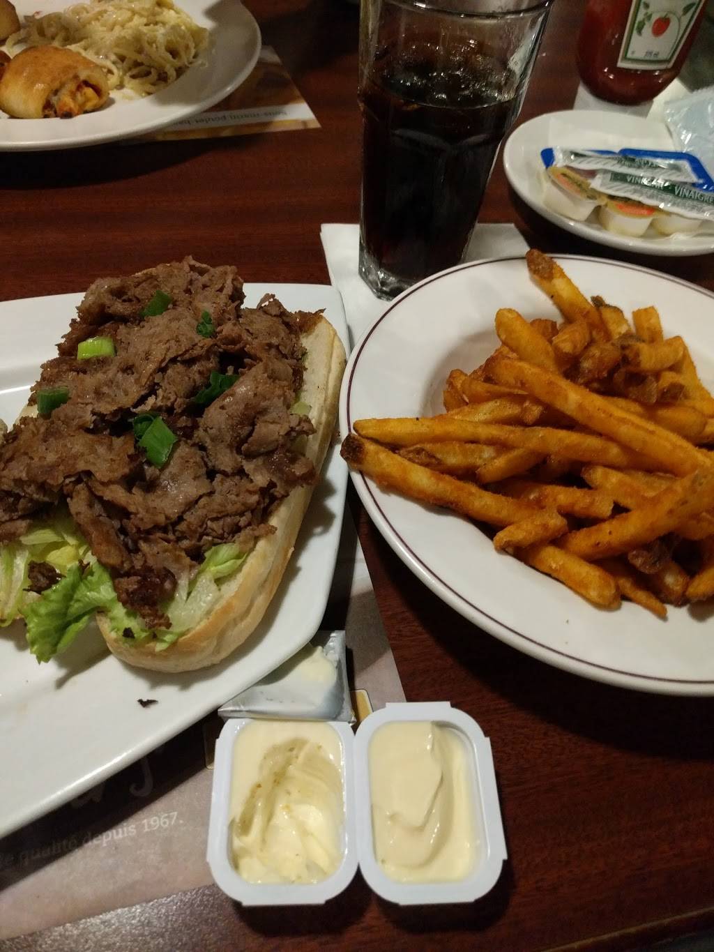 Mikes | restaurant | 1705 Rue King Ouest, Sherbrooke, QC J1J 2C8, Canada | 8195641090 OR +1 819-564-1090