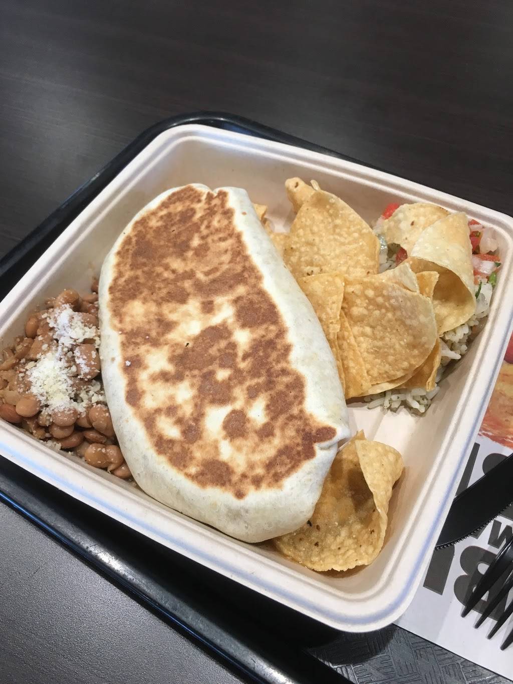 Carls Jr. | meal takeaway | 1943 17th St, Santa Ana, CA 92705, USA | 7145649348 OR +1 714-564-9348