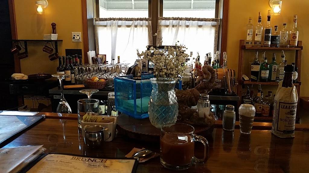 Lazy Susan MKE | restaurant | 2378 S Howell Ave, Milwaukee, WI 53207, USA | 4149887086 OR +1 414-988-7086