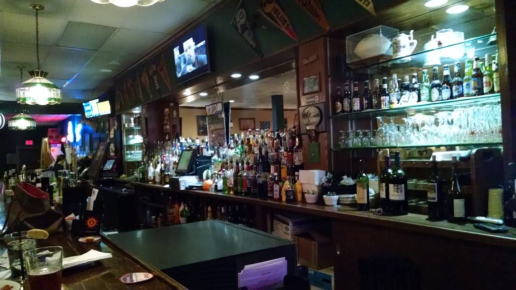 Village Tavern | restaurant | 122 Walkers Village Way, Walkersville, MD 21793, USA | 3018452262 OR +1 301-845-2262