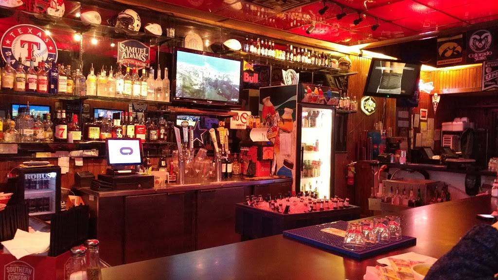 Lakewoods First & 10 | restaurant | 6465 E Mockingbird Ln #316, Dallas, TX 75214, USA | 2148260110 OR +1 214-826-0110