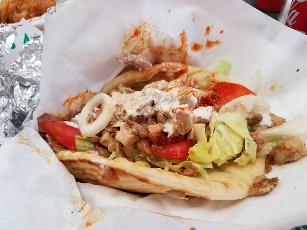 Saras Halal Burgers & NYC Gyro | restaurant | 13420A W Bellfort Blvd, Sugar Land, TX 77498, USA | 2815068153 OR +1 281-506-8153