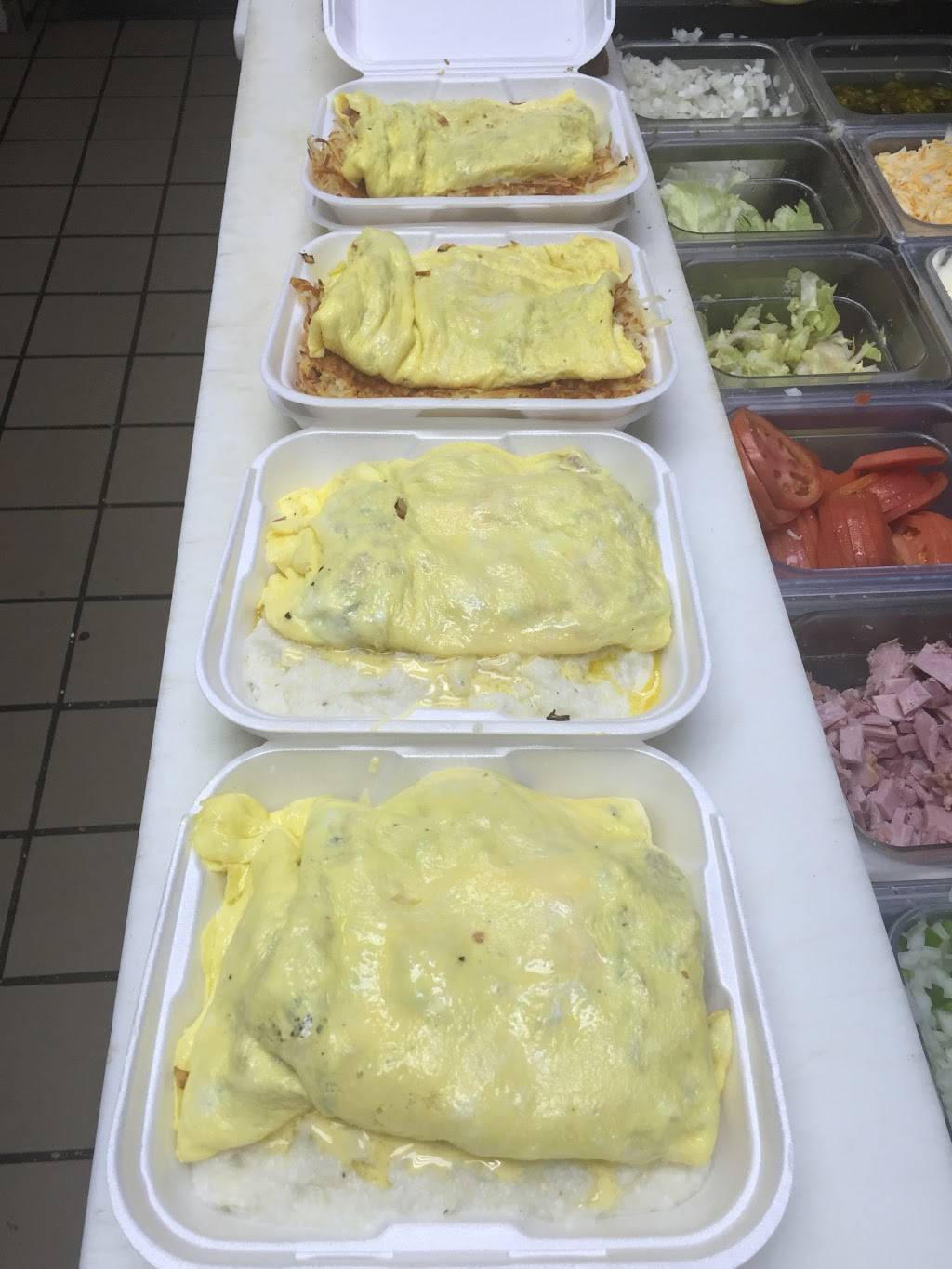 Roberts Coney Island | restaurant | 12701 Seven Mile E, Detroit, MI 48205, USA | 3135213064 OR +1 313-521-3064