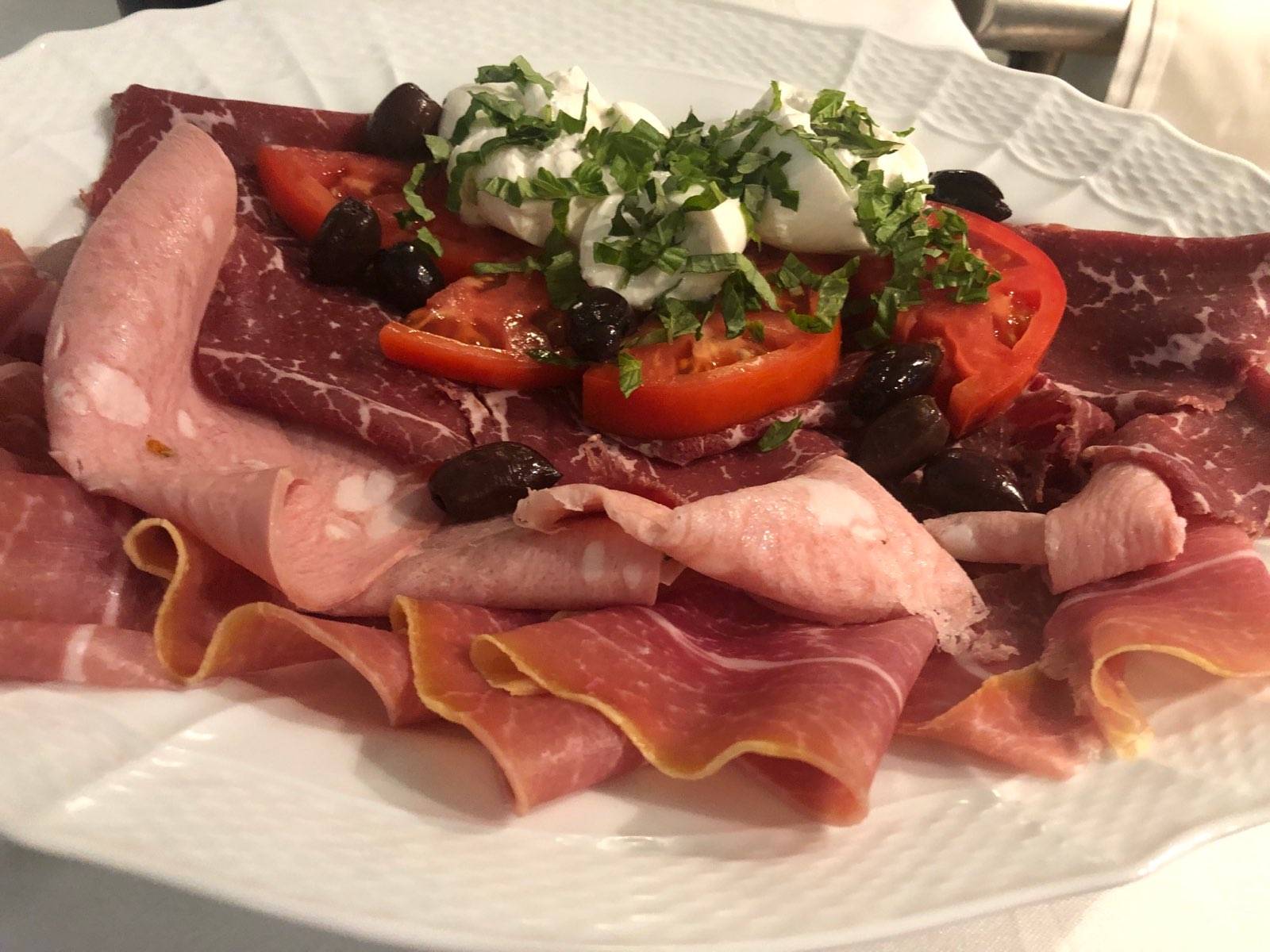 Specchio Cafe and Restaurant | restaurant | 9485 Harding Ave, Surfside, FL 33154, United States | 3058655653 OR +1 305-865-5653