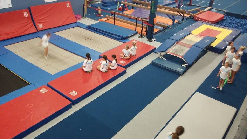 Shops at Mira Vista | shopping mall | 2765-2805 Bee Caves Rd, Rollingwood, TX 78746, USA | 7135993500 OR +1 713-599-3500