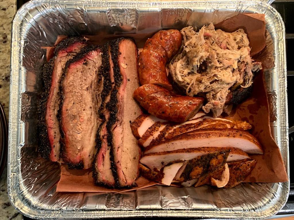 Zavalas Barbecue | restaurant | 421 W Main St, Grand Prairie, TX 75050, USA | 8173309061 OR +1 817-330-9061