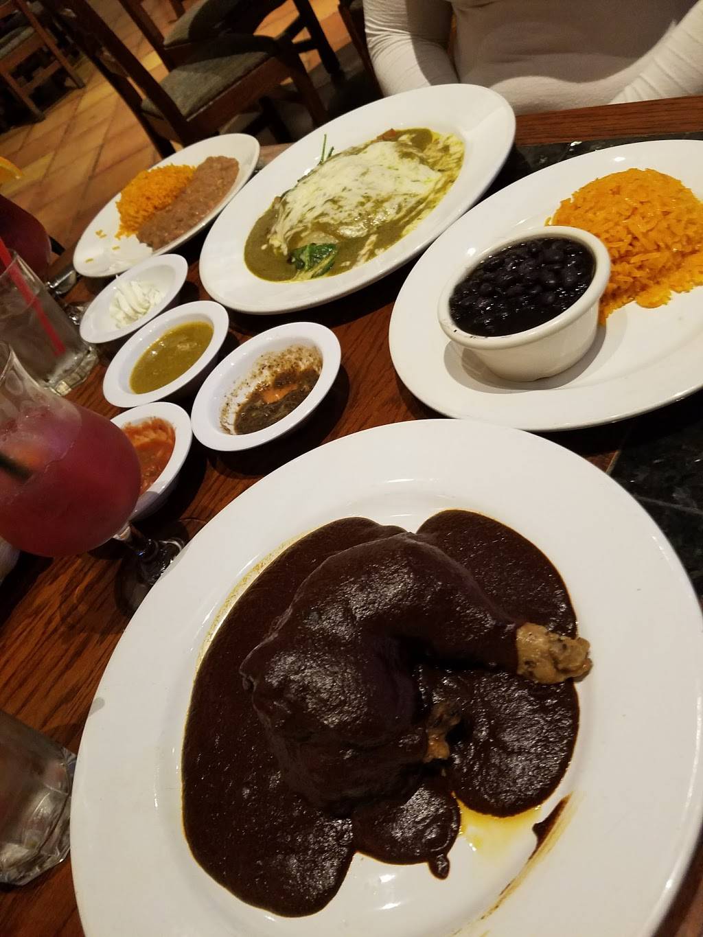 Tamayo Restaurant and Art Gallery | restaurant | 5300 E Olympic Blvd, Los Angeles, CA 90022, USA | 3232604700 OR +1 323-260-4700