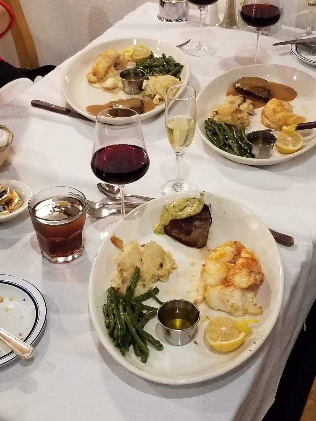 Le Chène French Cuisine | restaurant | 12625 Sierra Hwy, Santa Clarita, CA 91390, USA | 6612514315 OR +1 661-251-4315