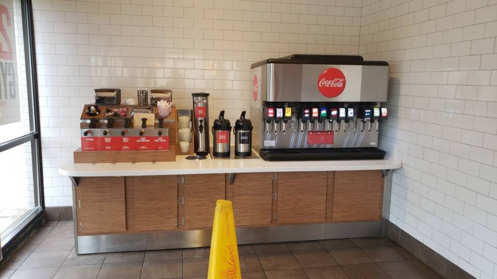 Arbys | restaurant | 47540 Van Dyke Ave, Utica, MI 48317, USA | 5867311322 OR +1 586-731-1322