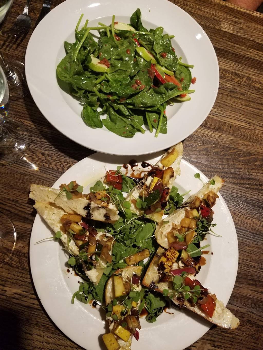 Cork Wine & Grille | restaurant | 5500 Cascade Rd SE, Grand Rapids, MI 49546, USA | 6169490570 OR +1 616-949-0570